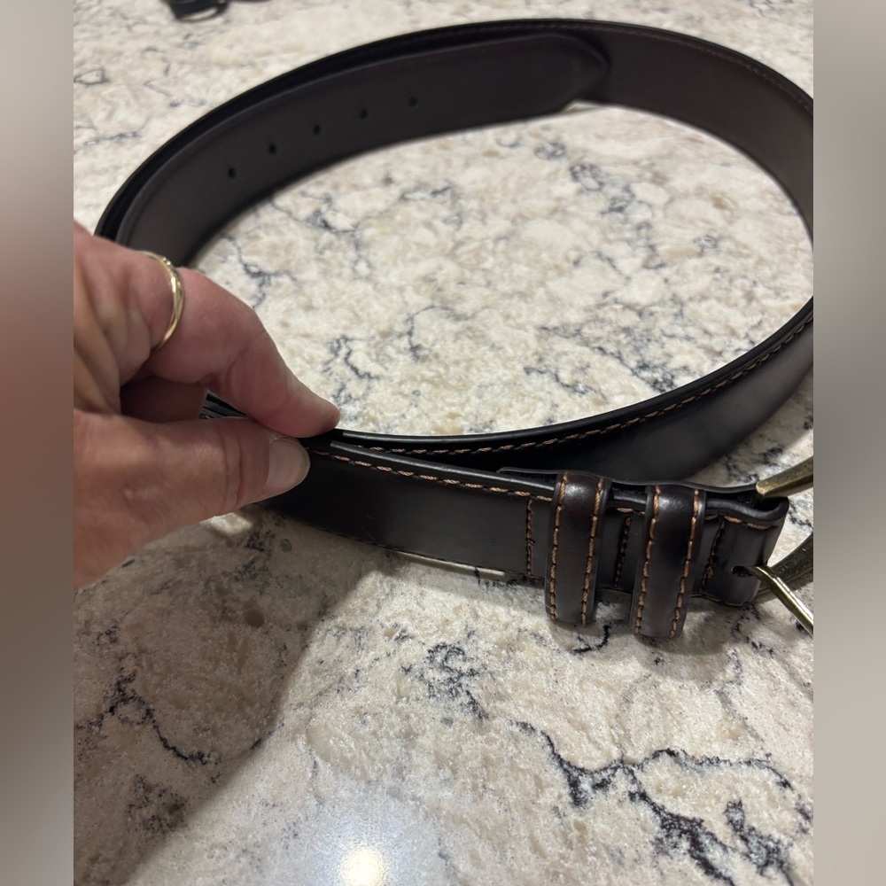 Men's Dark Brown Leather Belt with Contrast Stitching Size XL 40-49